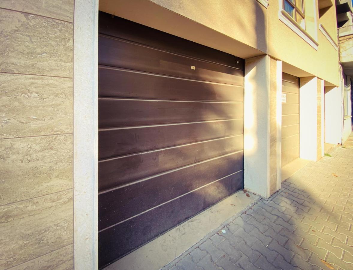 К'S City Living With Free Parking Plovdiv Bagian luar foto